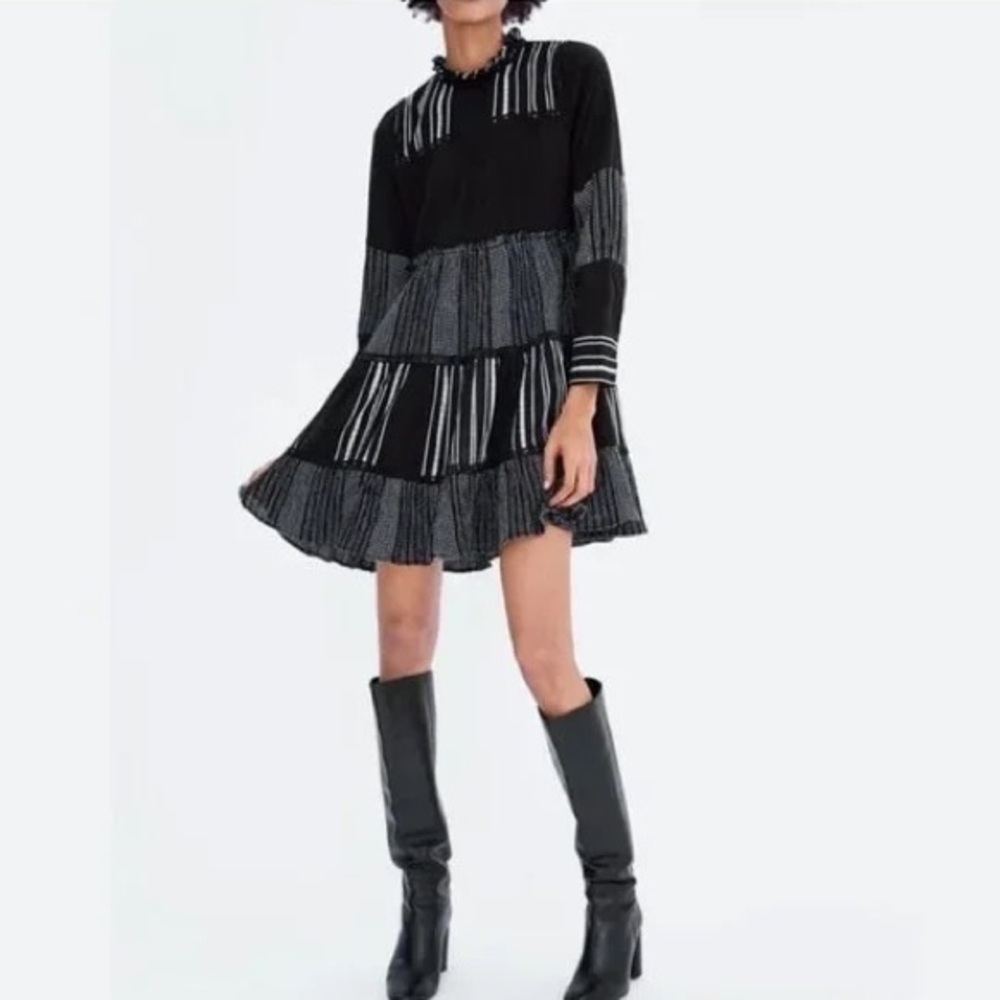 Zara Black/White Embroidered Mini Boho Long Sleeve Blogger Favorite Dress sz XS